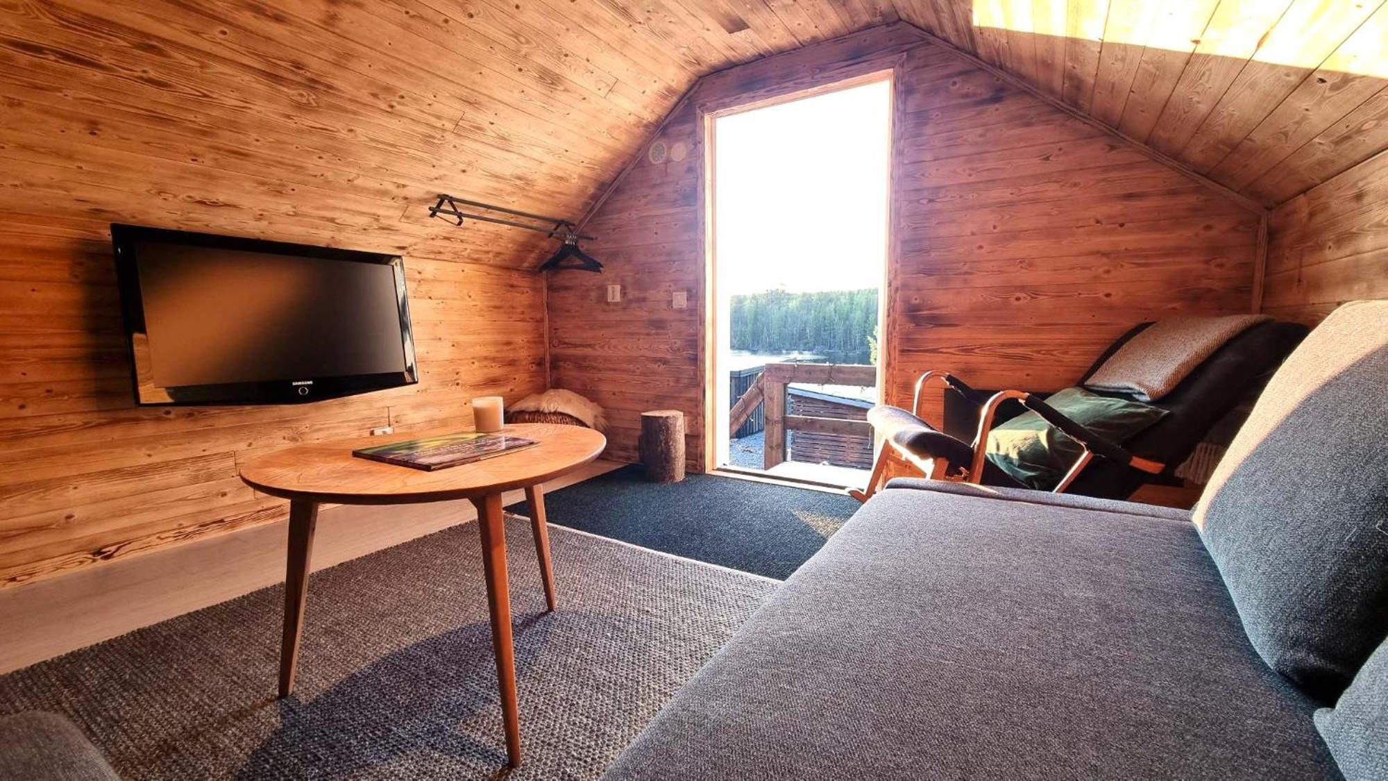 Cozy Cabin Styled Loft คิรูนา ภายนอก รูปภาพ