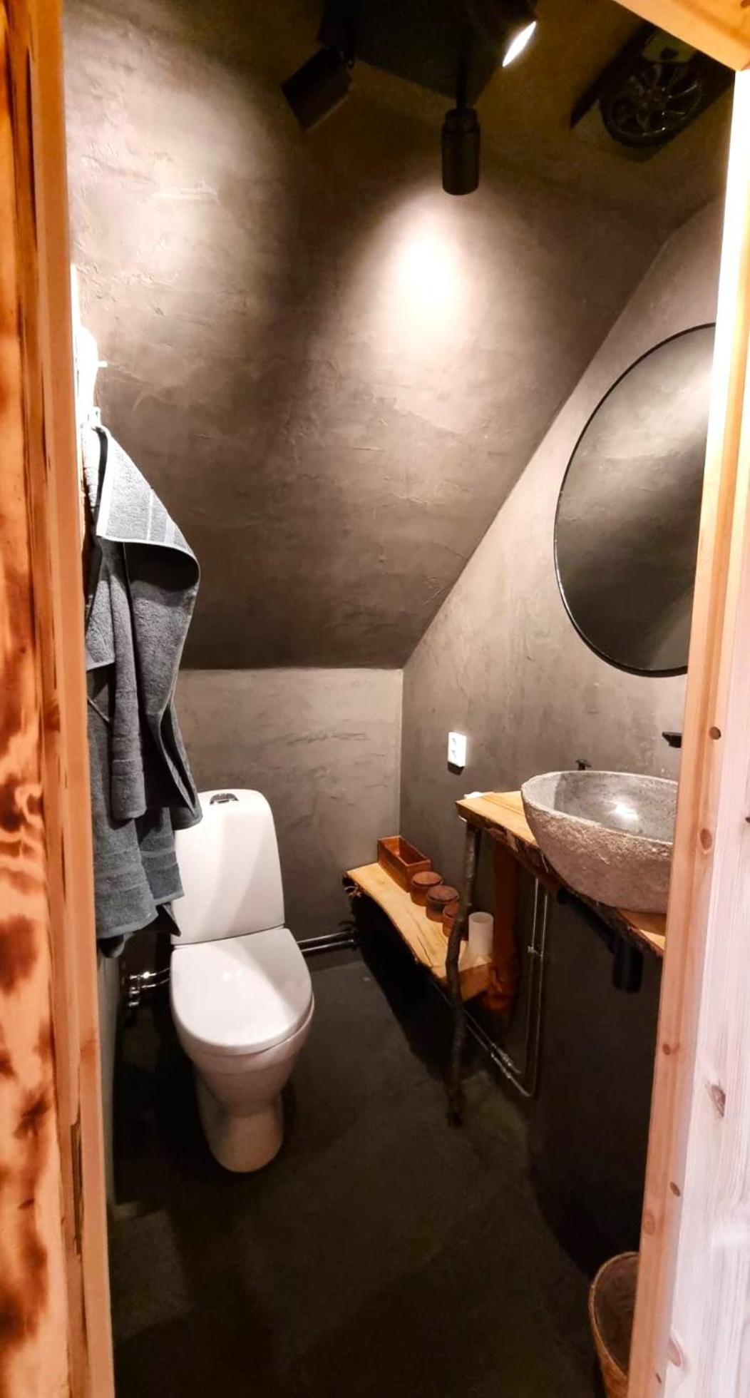 Cozy Cabin Styled Loft คิรูนา ภายนอก รูปภาพ